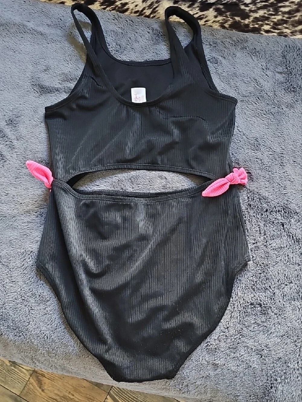 Cutout One-Piece Swimsuit with Pink Side Ties - Black